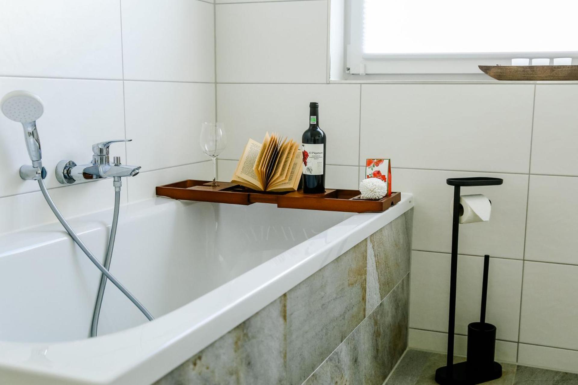 Apartmenthaus Windland Pouch Exteriör bild