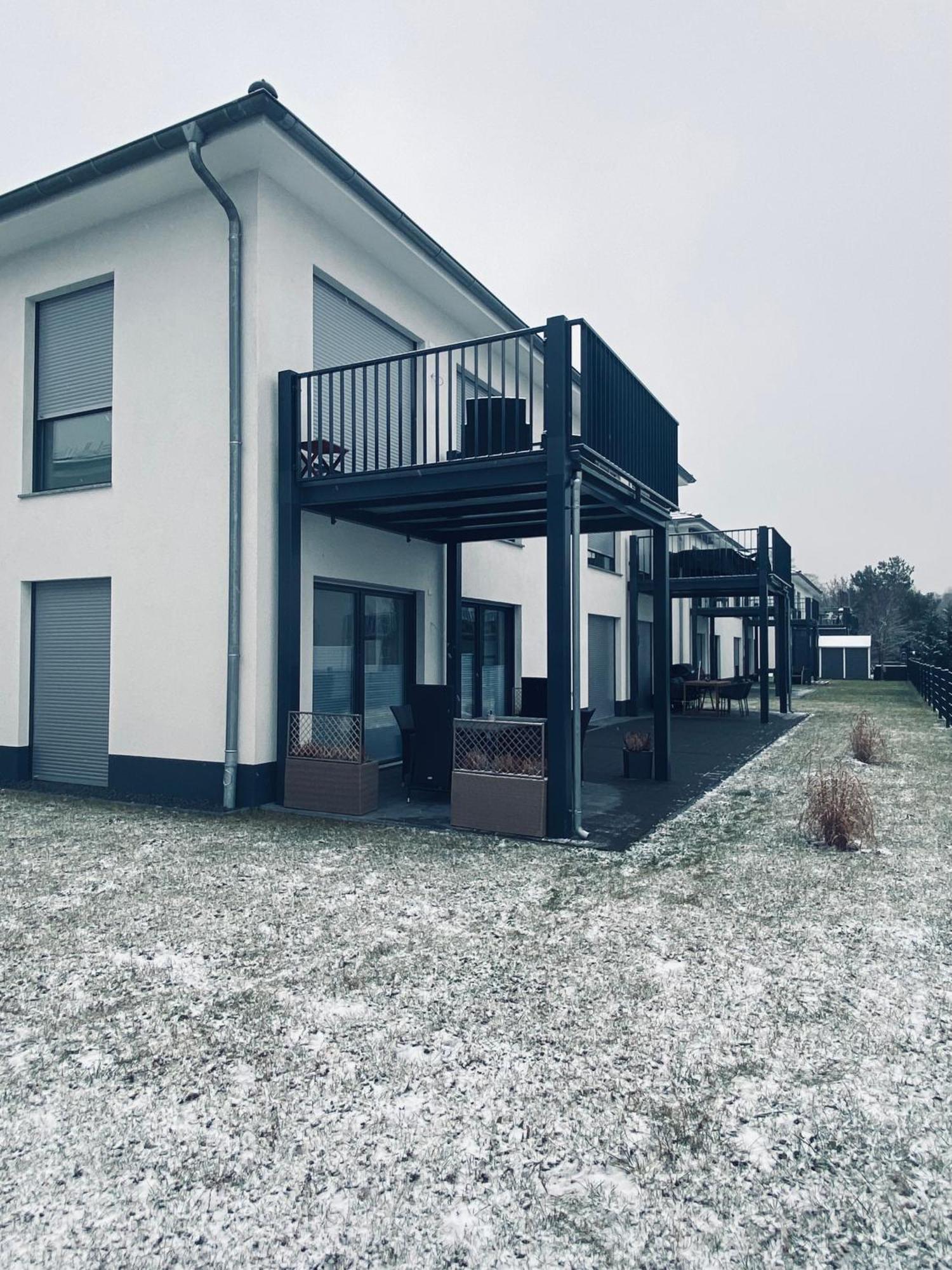Apartmenthaus Windland Pouch Exteriör bild